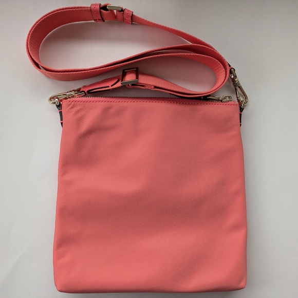 Kate Spade Taylor Small Swing Pack in Lychee - Picture 2 of 8